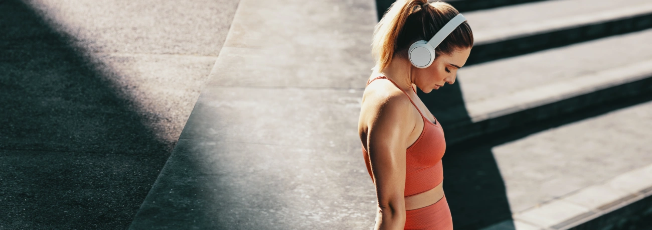 bezdratova sluchatka pri sportu