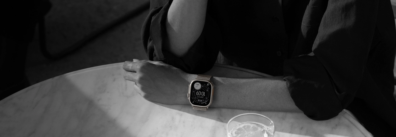 apple watch ultra na ruce zeny