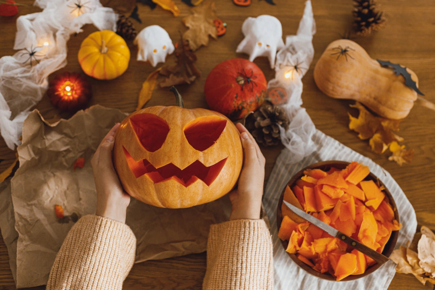 vydlabávání dýně na halloween