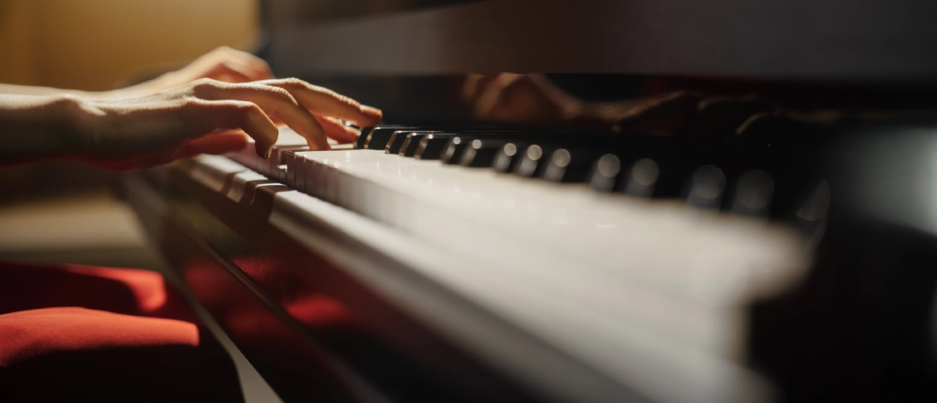 Hra na piano